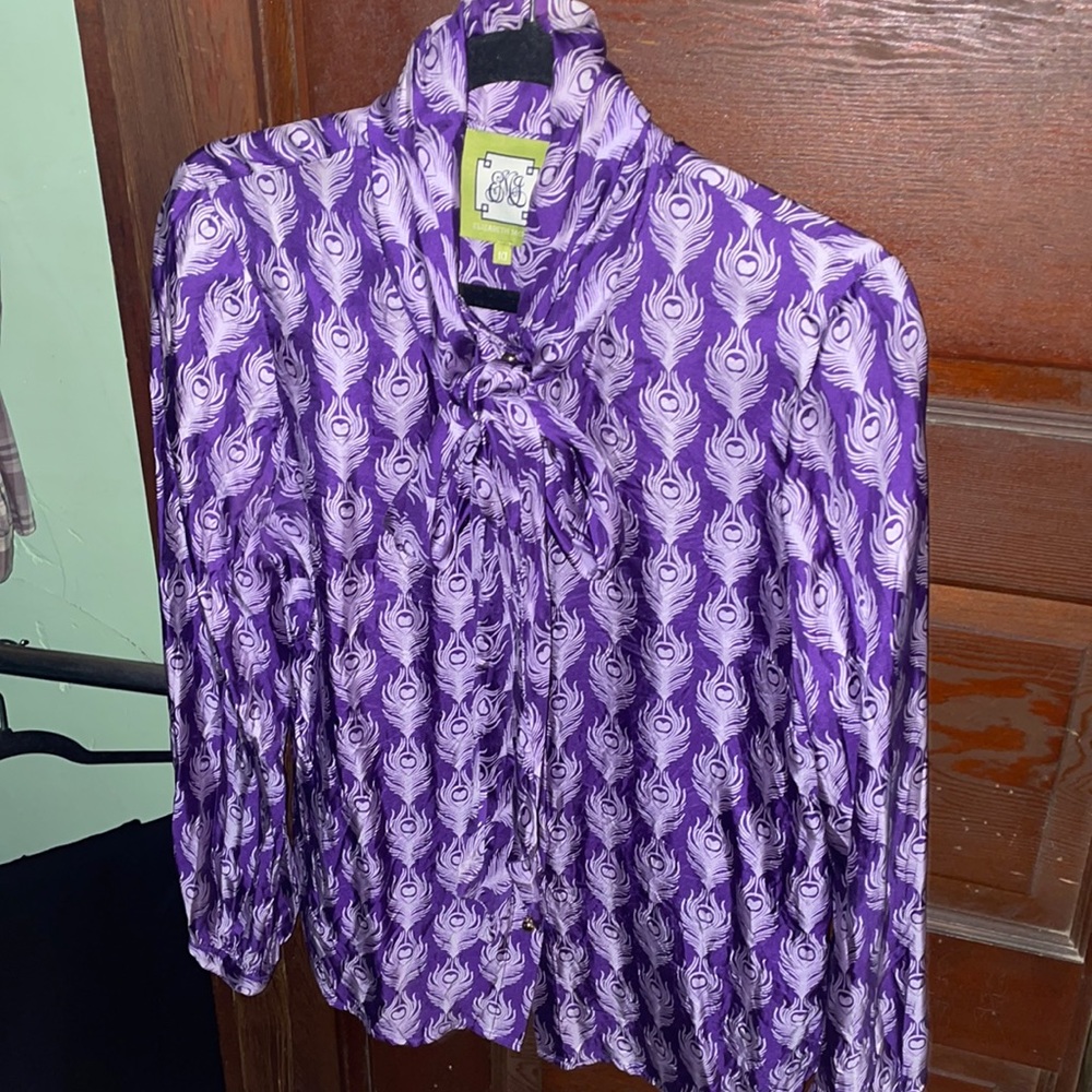 Silk blouse professional and fun